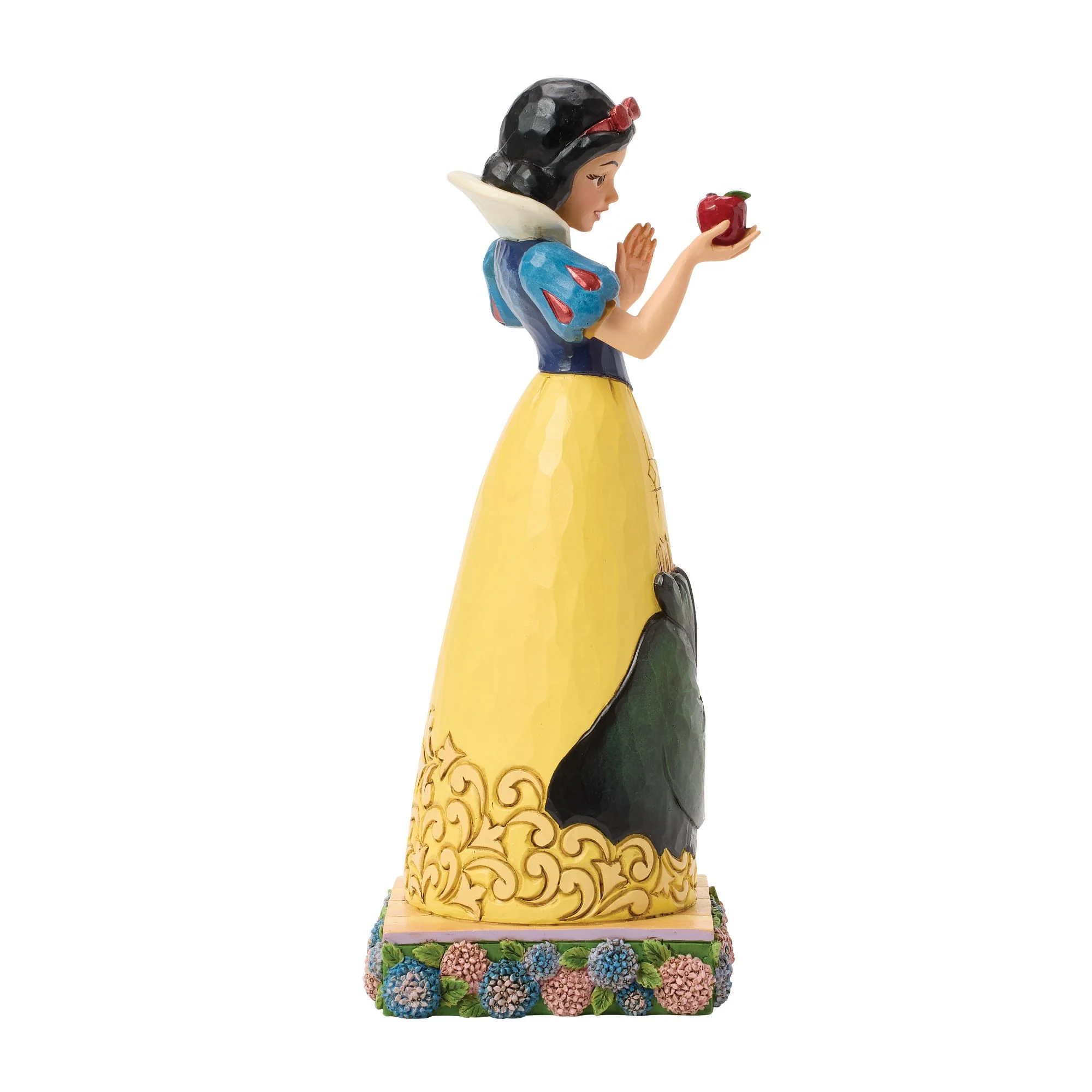A Poisoned Promise (Snow White Dress Scene Figurine) - Image 6