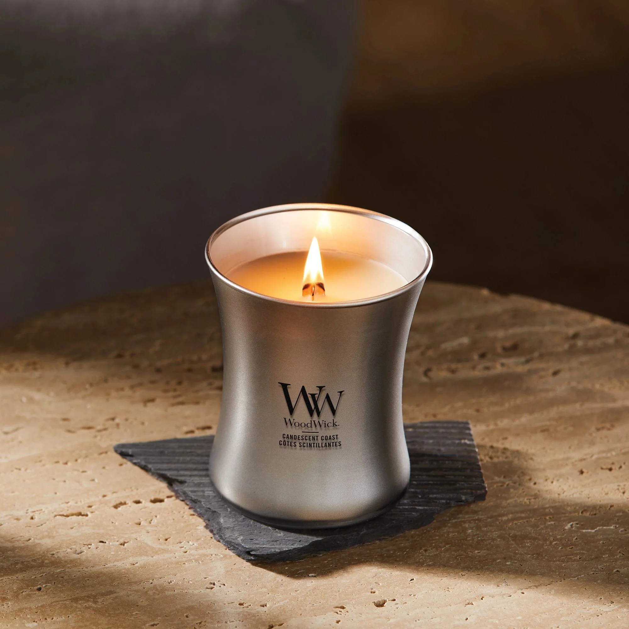 Candescent Coast Medium Hourglass by WoodWick - Image 8
