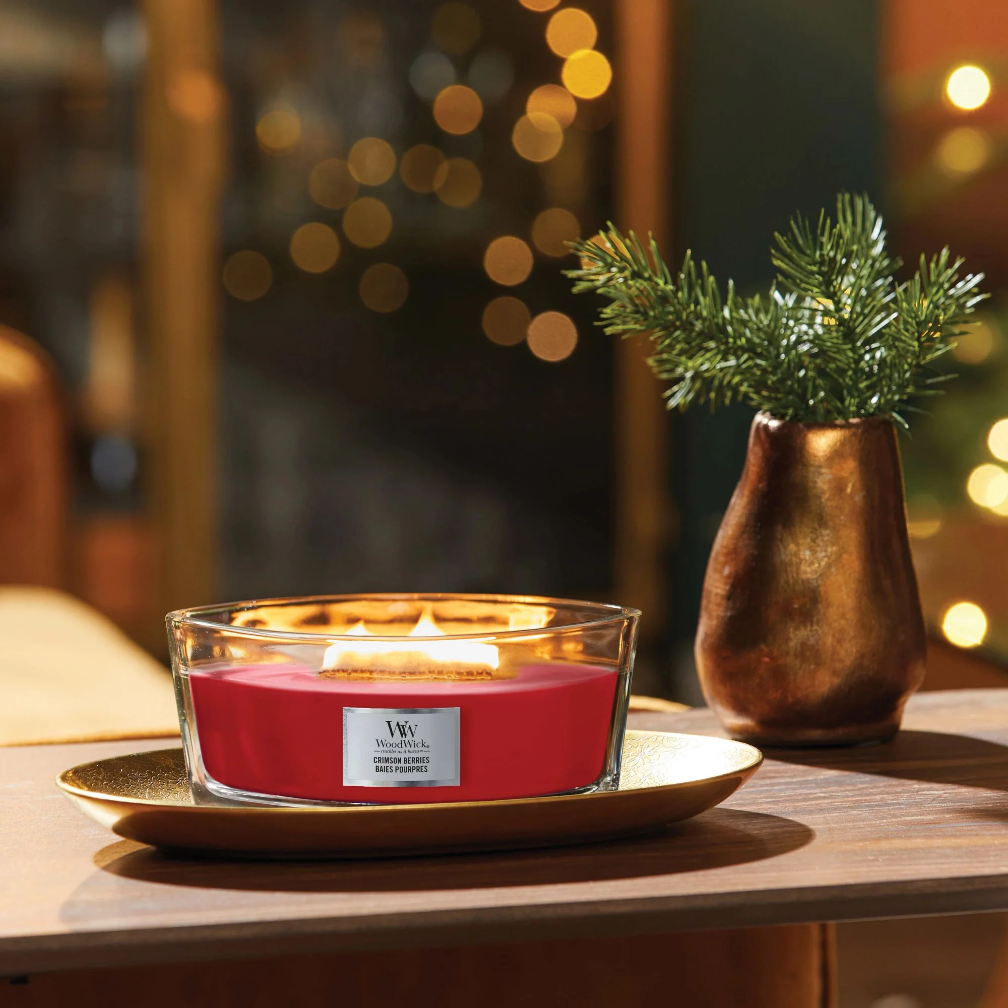 Crimson Berries Ellipse Wood Wick Candle - Image 2
