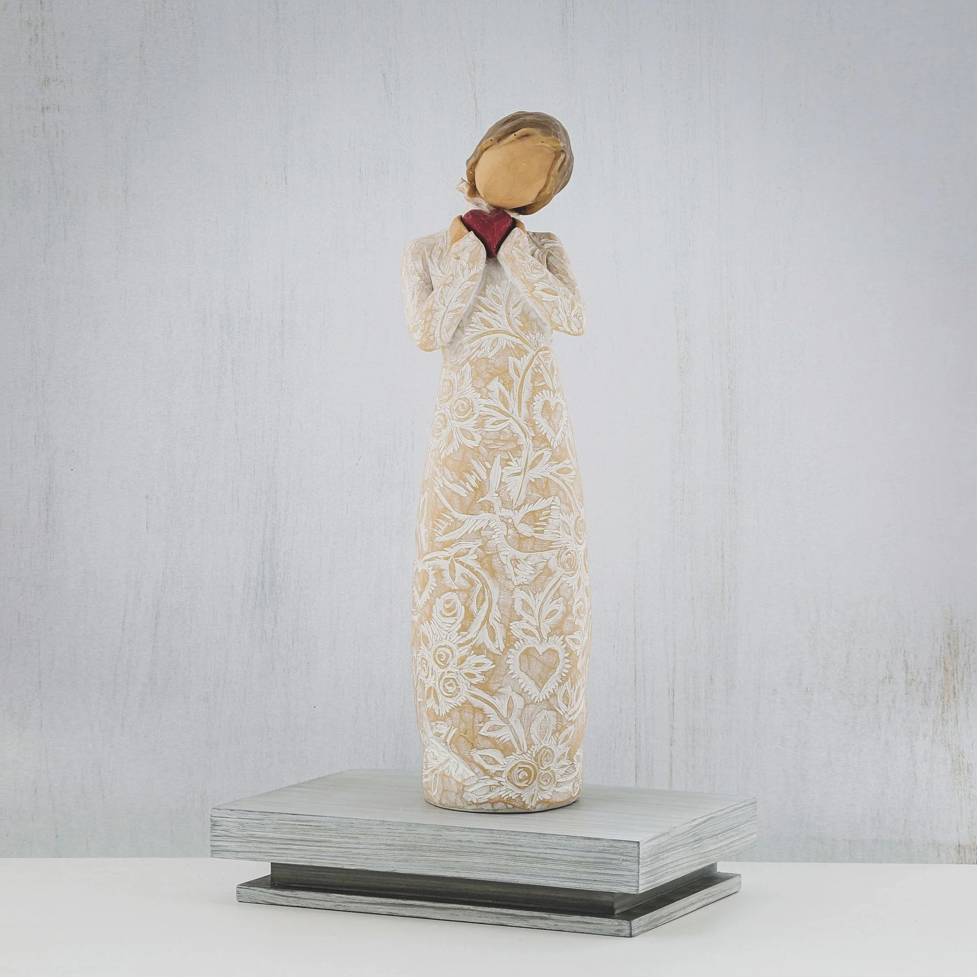 Je t'aime (I Love You) Figurine by Willow Tree - Image 6