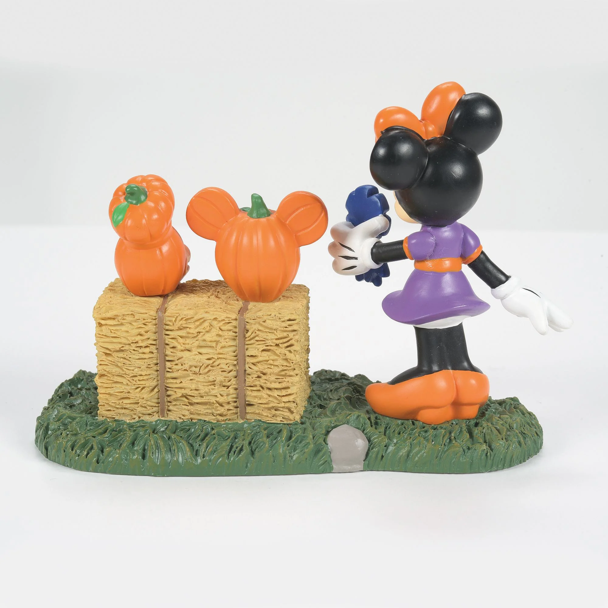 Minnie Mouse Picks A Winner - Image 3