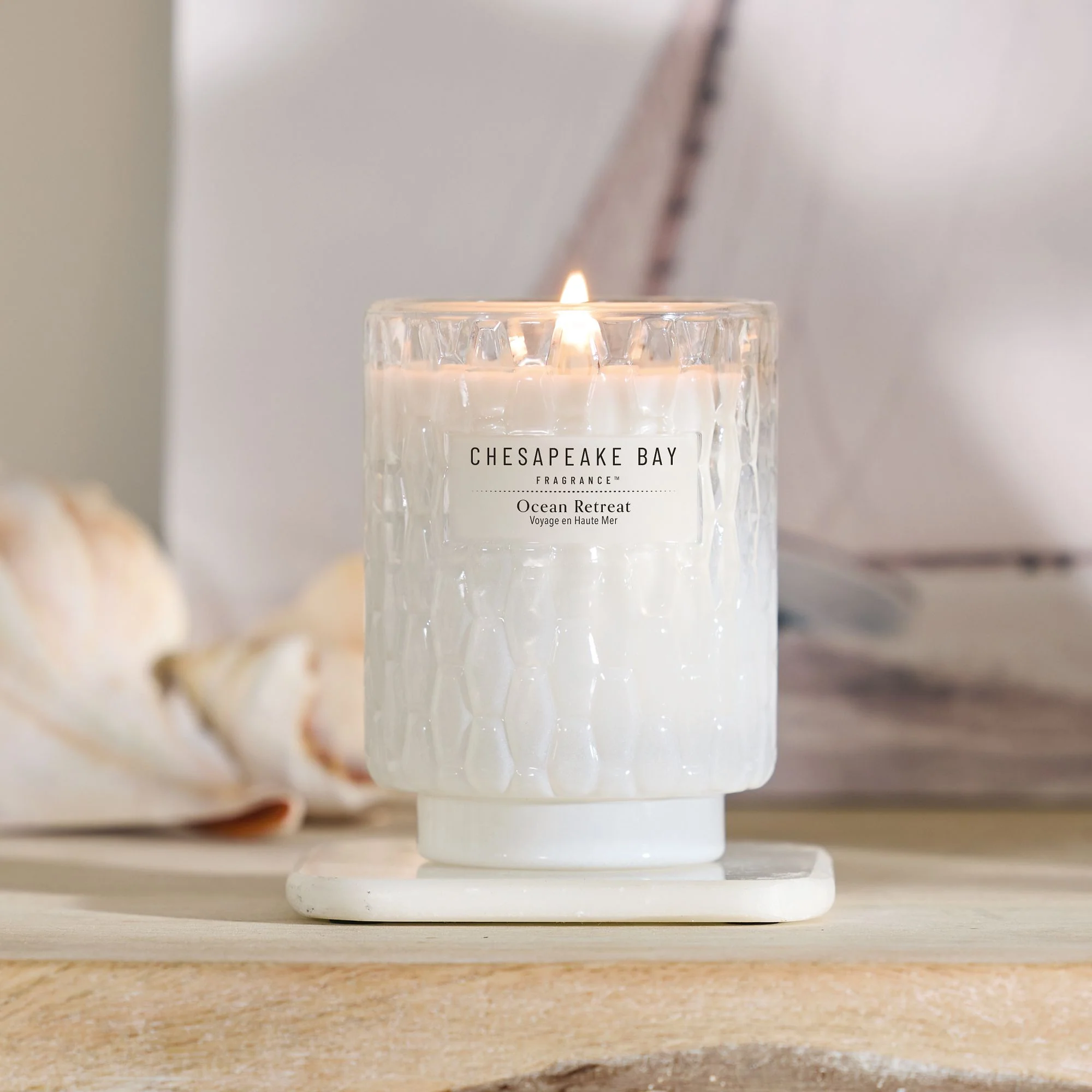 Ocean Retreat Medium Candle by Chesapeake Bay - Image 2