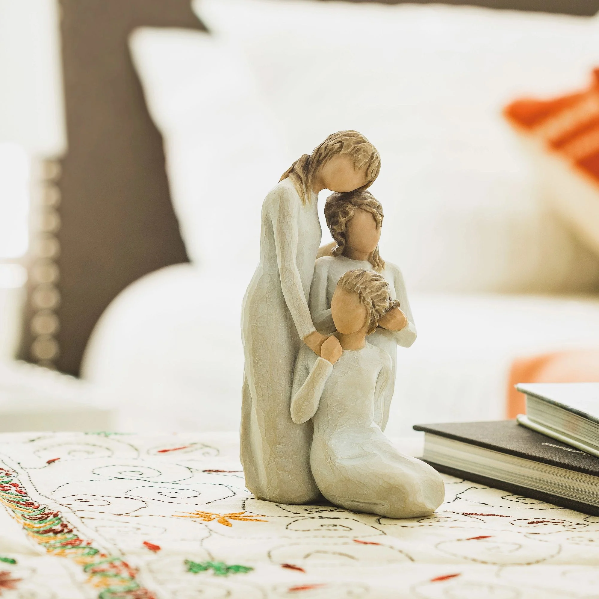 Our healing touch Figurine by Willow Tree - Image 2