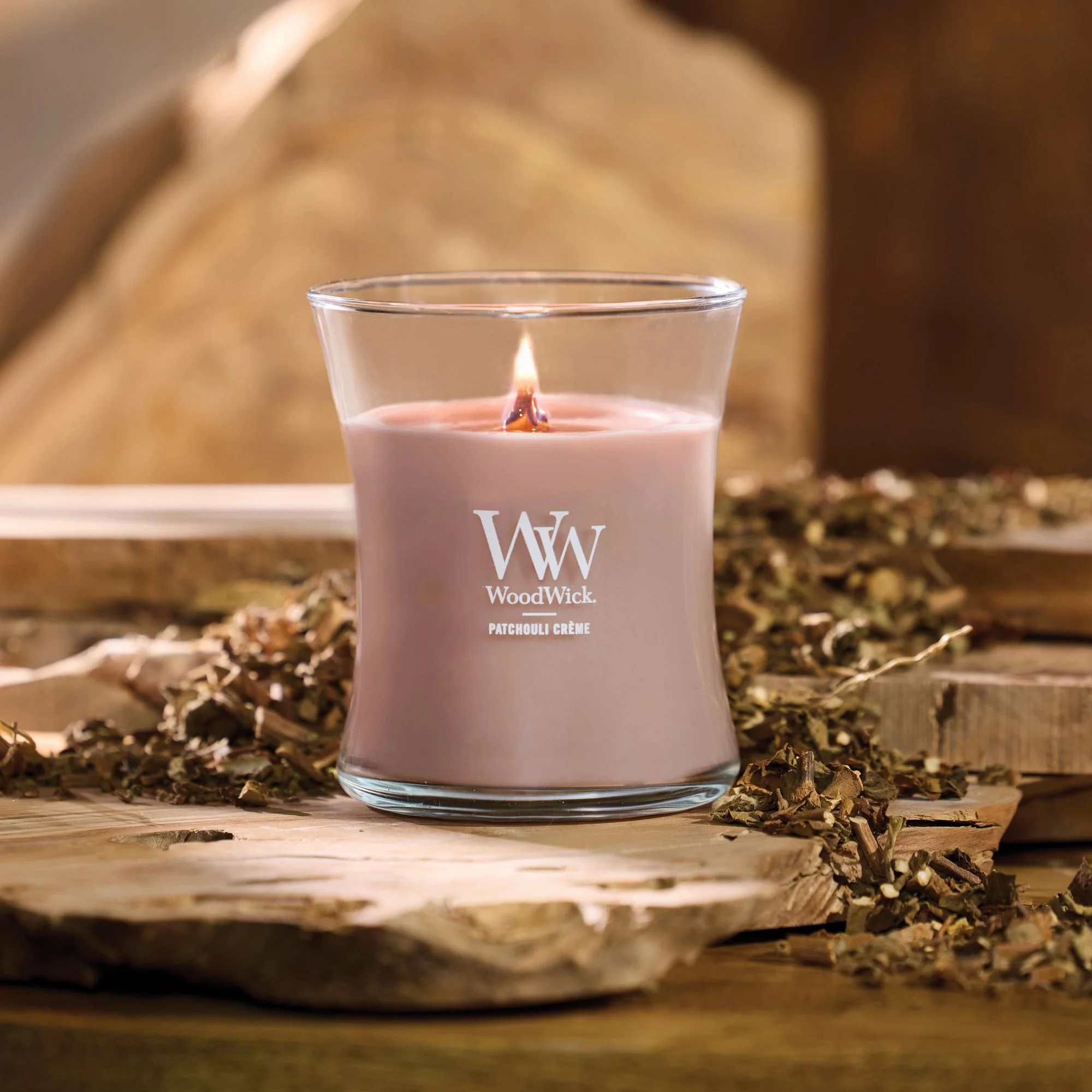 Patchouli Creme Medium Hourglass by WoodWick - Image 2