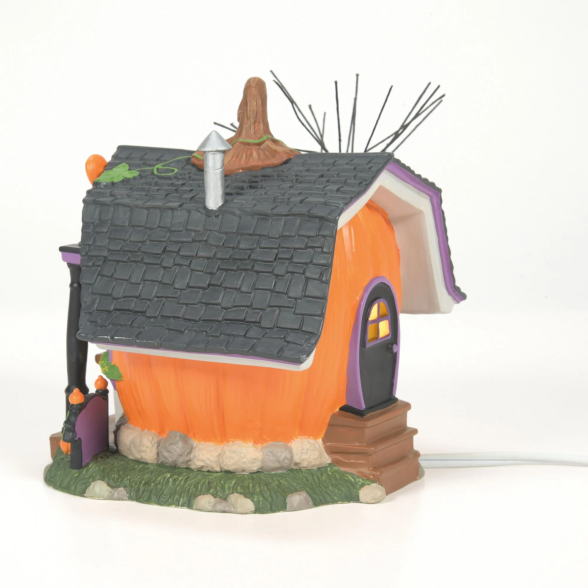 Pumpkintown Carving Studio - Disney Village by D56 - Image 4