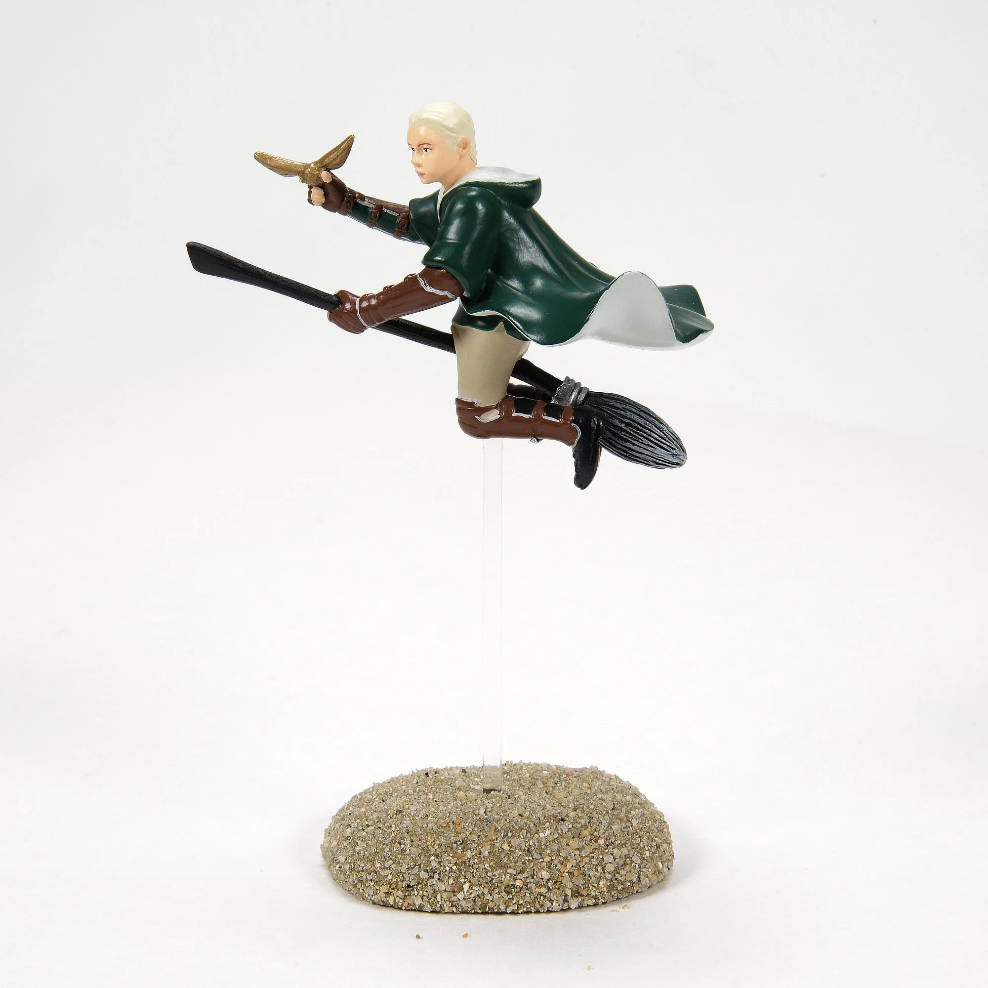 The Seekers Figurines - Harry Potter Village by Department 56 - Image 9