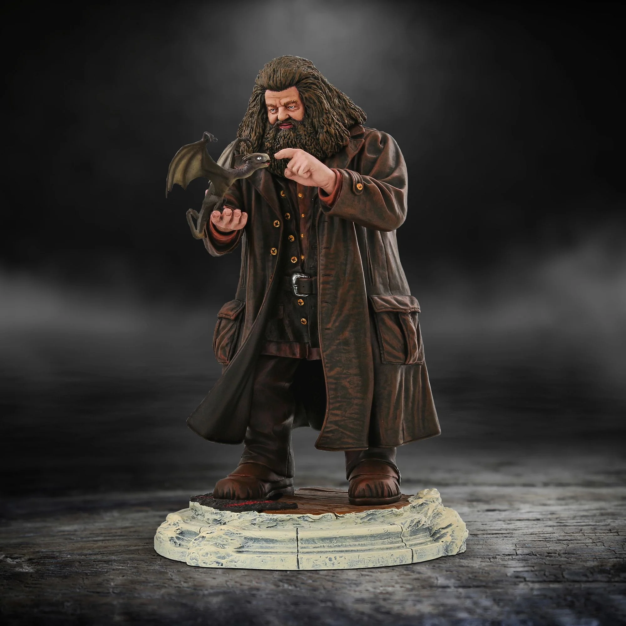 The Wizarding World of Harry Potter Hagrid and Norberta Figurine - Image 2